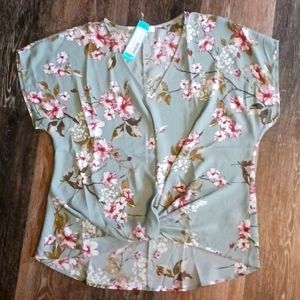 Brand New West K / Allura Knot Detail Blouse / light green - M